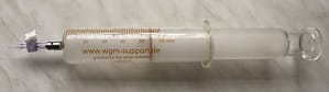 Glasspritze mit Metallkonus und Luer-lock